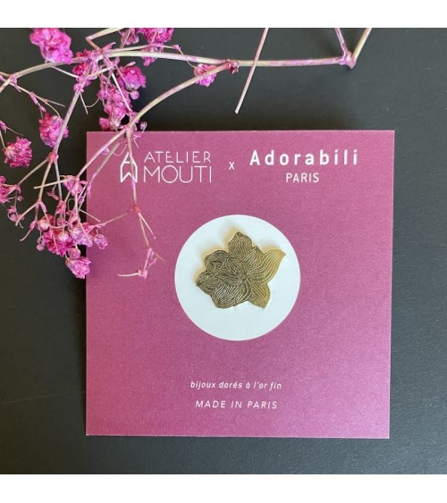 Fleur x Atelier Mouti - Pin's doré à l'or fin Adorabili Paris pins rare métal originaux bijoux suisse