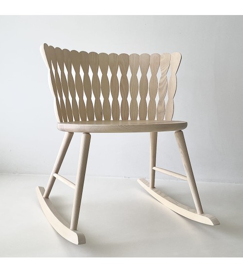 SPIRA Rocking Chair Ash - Sedia a dondolo in legno MYLHTA moderna da interno allattamento
