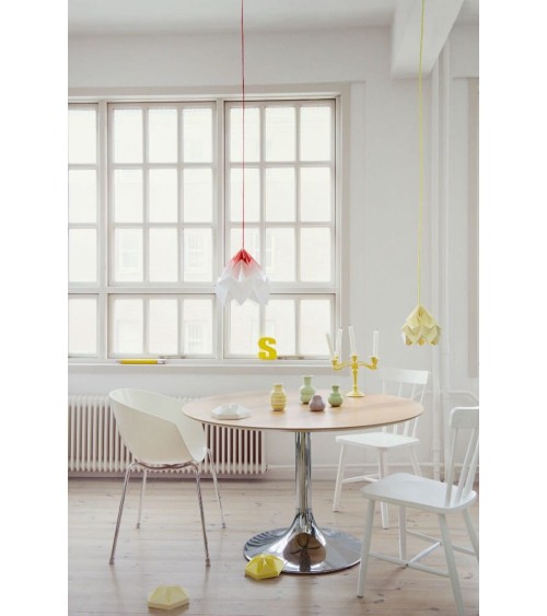 Moth XL Dégradé Rose - Suspension luminaire design Studio Snowpuppe lampes suspendues design lustre moderne salon salle à man...