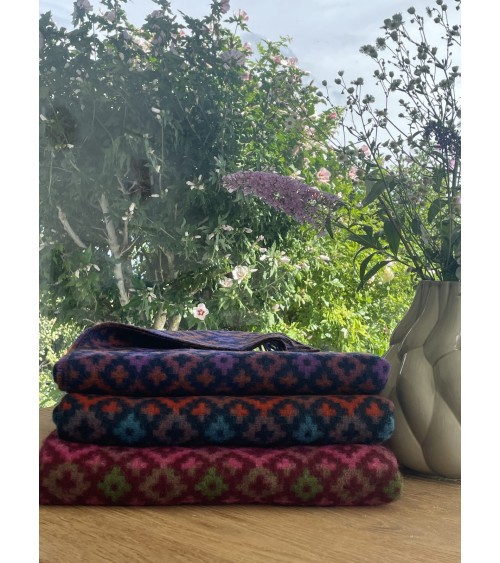 Dartmouth Burgundy / Pink - Wolldecke, Decke aus reiner Schurwolle Bronte by Moon Schafwolldecke warme Woll Decken Sofa wohnd...